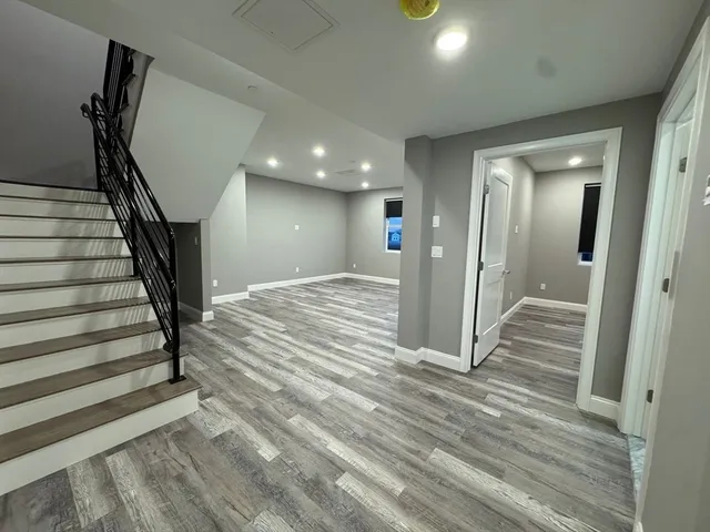 $3,900 | 8 Avon Street, Unit 402, Revere, MA 02151