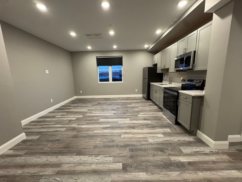 8 Avon Street, Unit 402 Revere, MA 02151 - Photo 7 of 15