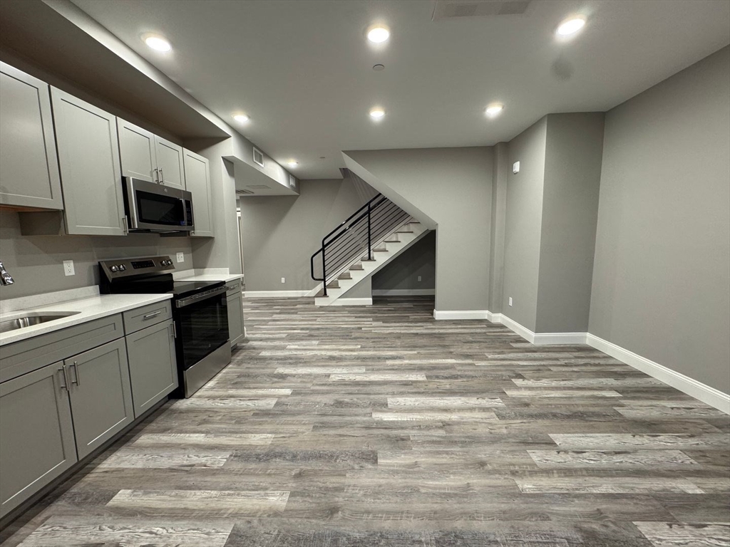 8 Avon Street, Unit 402 Revere, MA 02151 - Photo 9 of 15