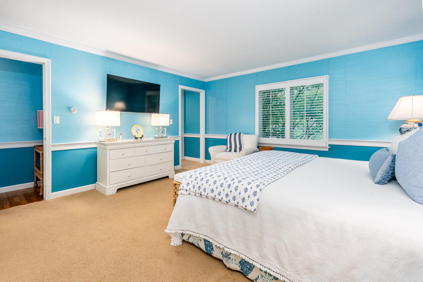 46 Sea Marsh Road Centerville, MA 02632 - Photo 32 of 69 a bedroom with a bed and a flat screen tv