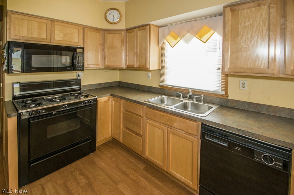3690 West Park Road Cleveland, OH 44111 - Photo 13 of 25 Gallery Image 13