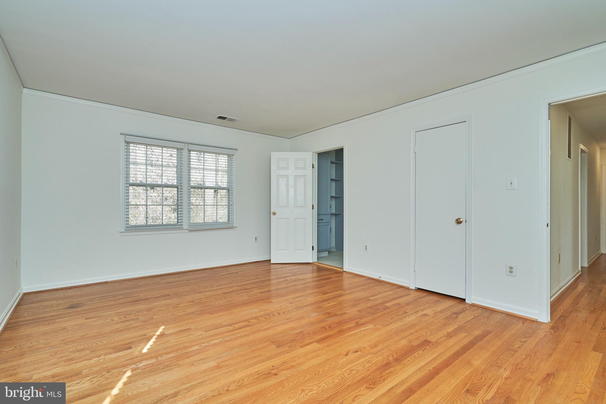 5806 Bent Twig Road McLean, VA 22101 - Photo 19 of 37 Primary Bedroom