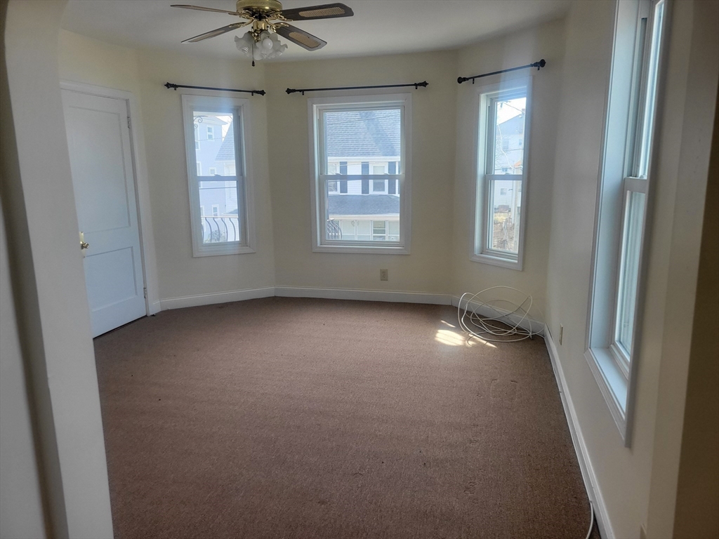 528 Lawton Street Fall River, MA 02721 - Photo 14 of 22