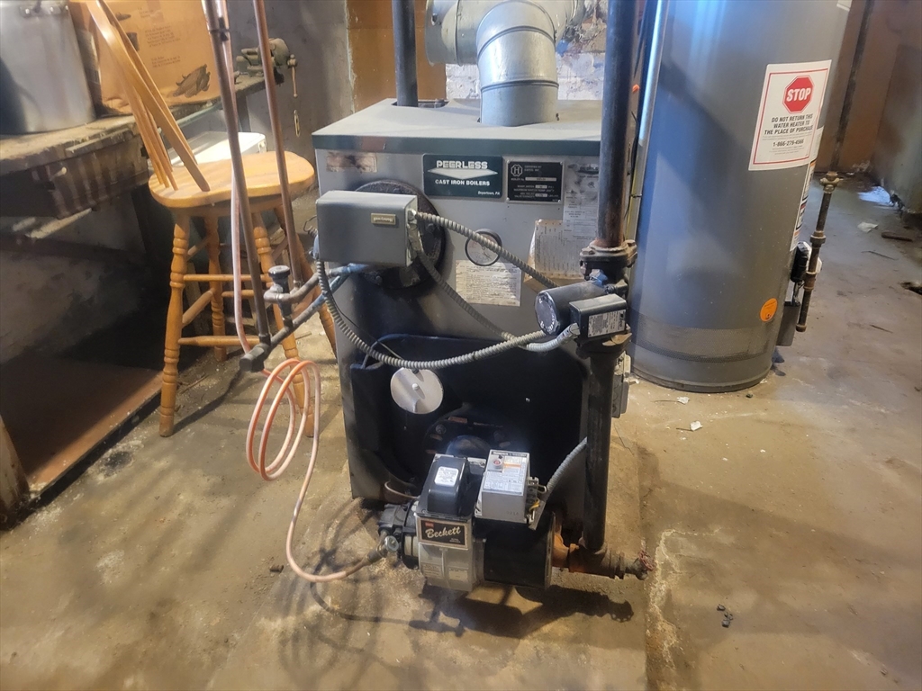 528 Lawton Street Fall River, MA 02721 - Photo 19 of 22