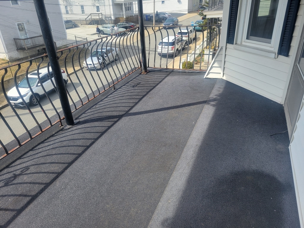 528 Lawton Street Fall River, MA 02721 - Photo 8 of 22