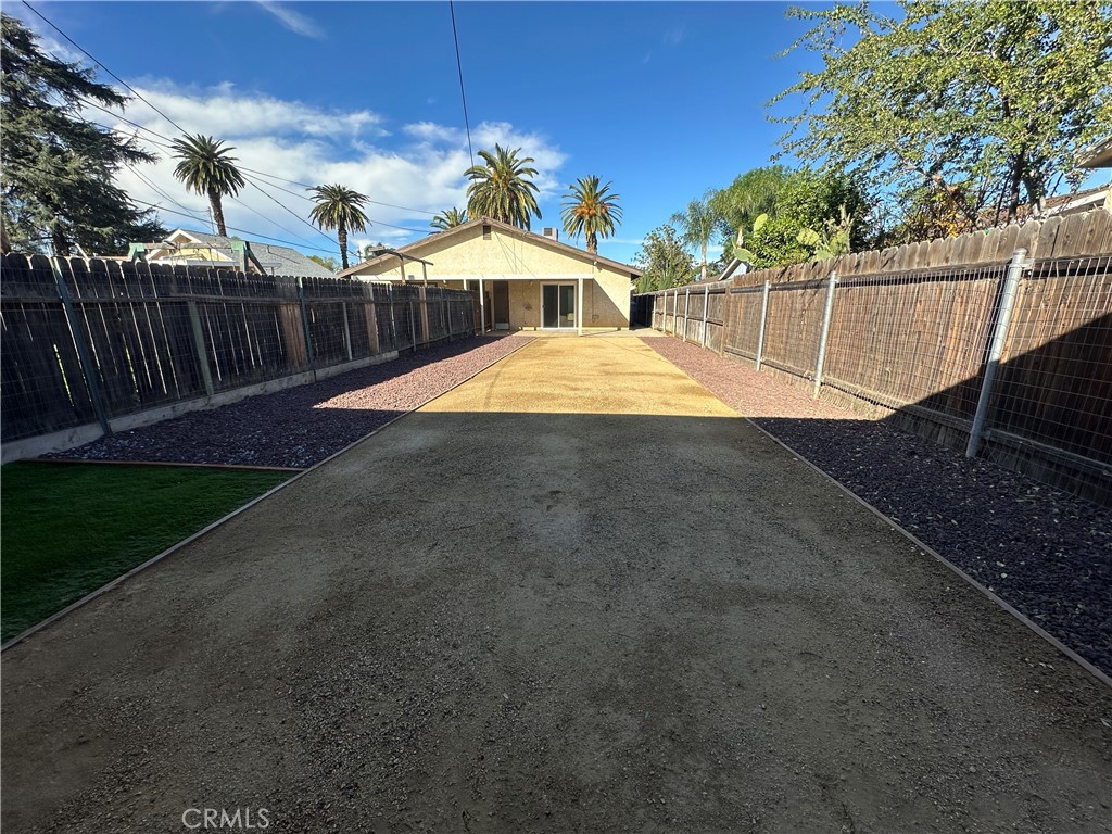 2576 Lime Street Riverside, CA 92501 - Photo 19 of 20