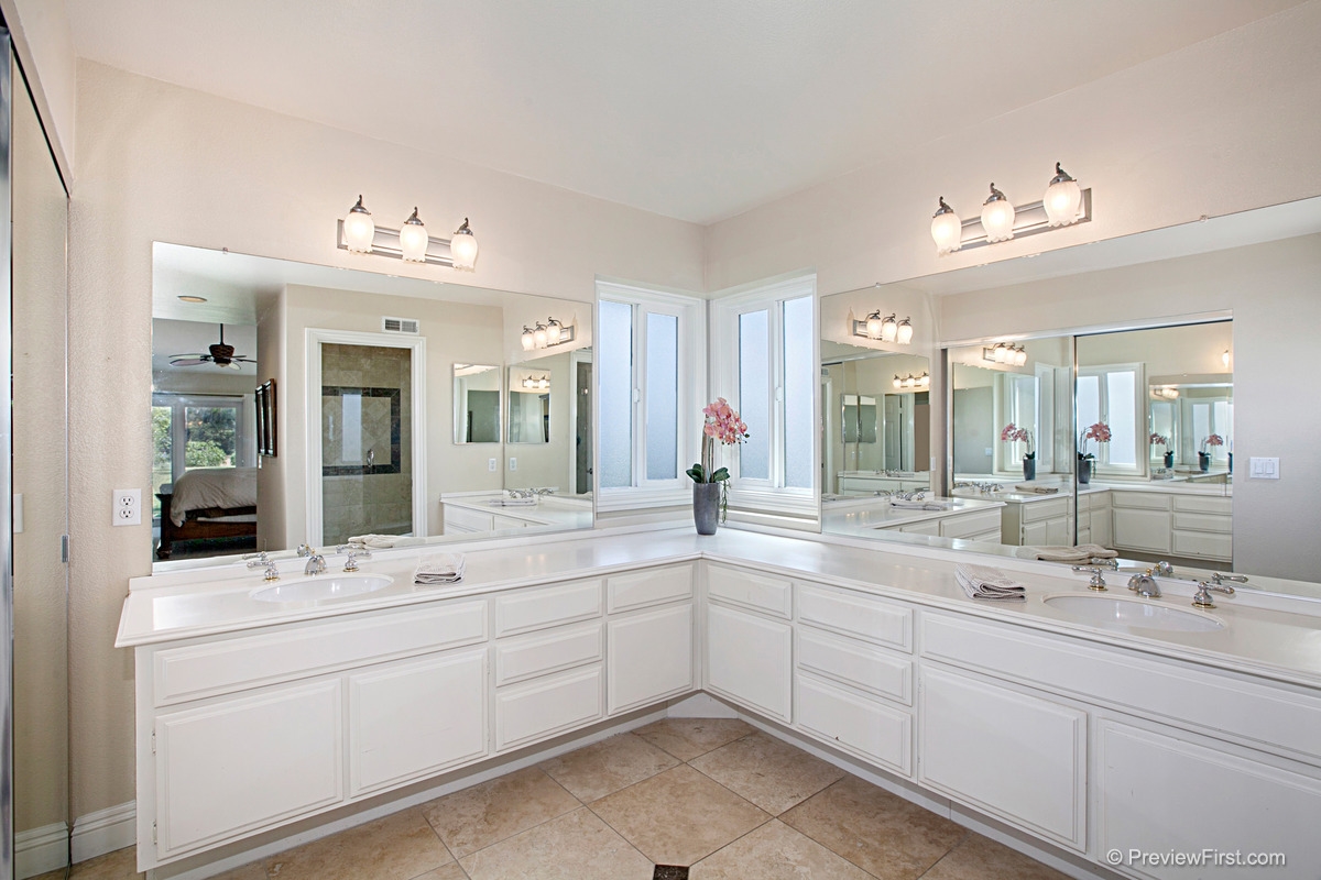 14034 Riverbend Road Poway, CA 92064 - Photo 14 of 25