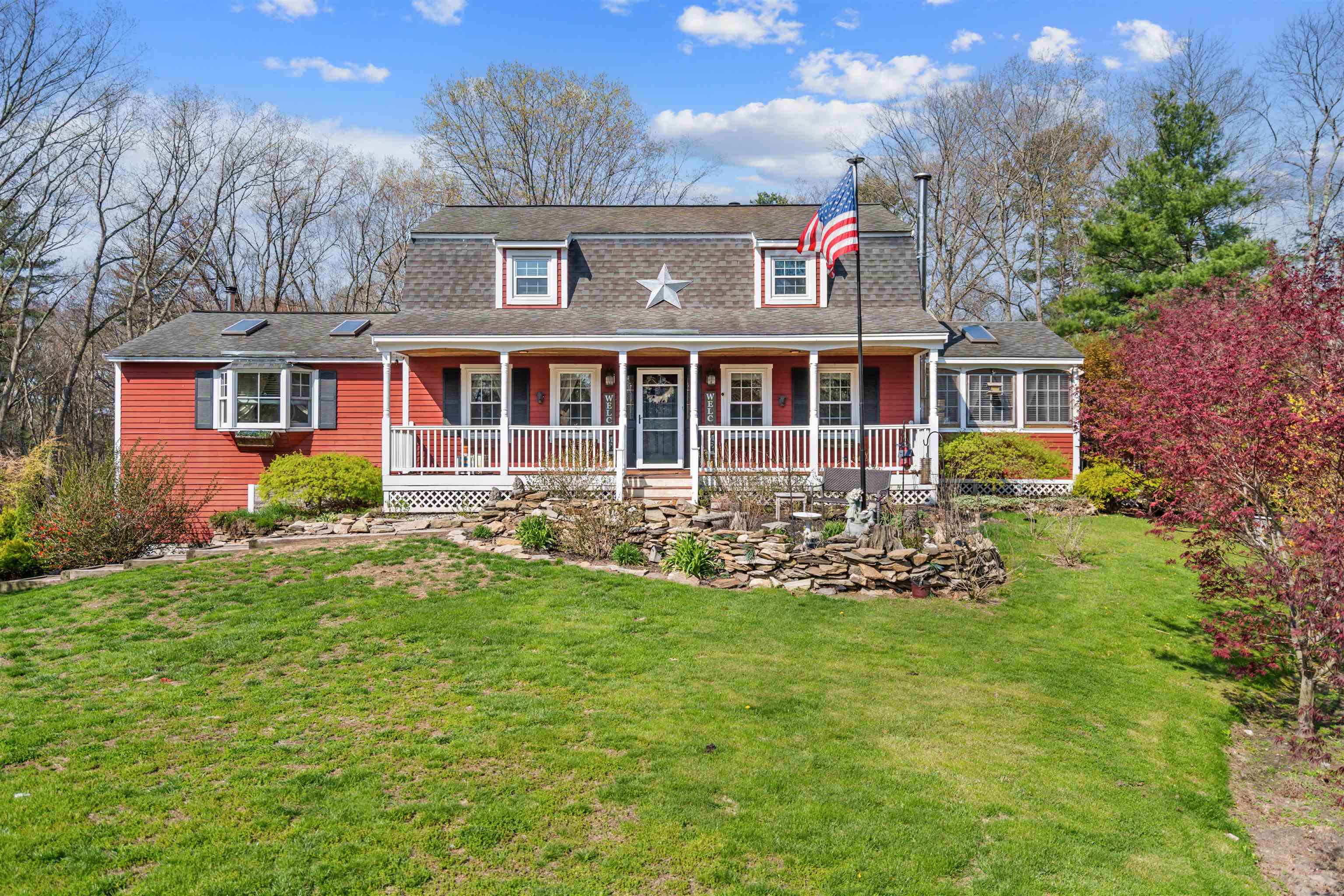 5 Chartwell Court Londonderry, NH 03053 - Photo 1 of 43