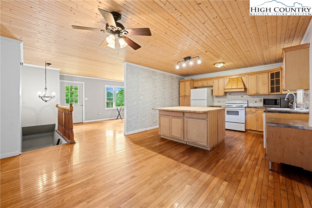 224-234 Laurel Gap Ridge Boone, NC 28607 - Photo 6 of 49 Gallery Image 6