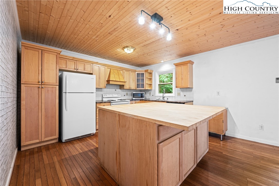 224-234 Laurel Gap Ridge Boone, NC 28607 - Photo 8 of 49 Gallery Image 8