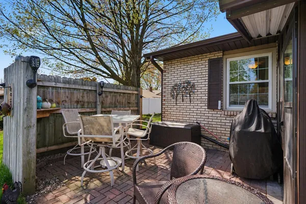 $264,900 | 7384 Pine Grove Drive, Jenison, MI 49428