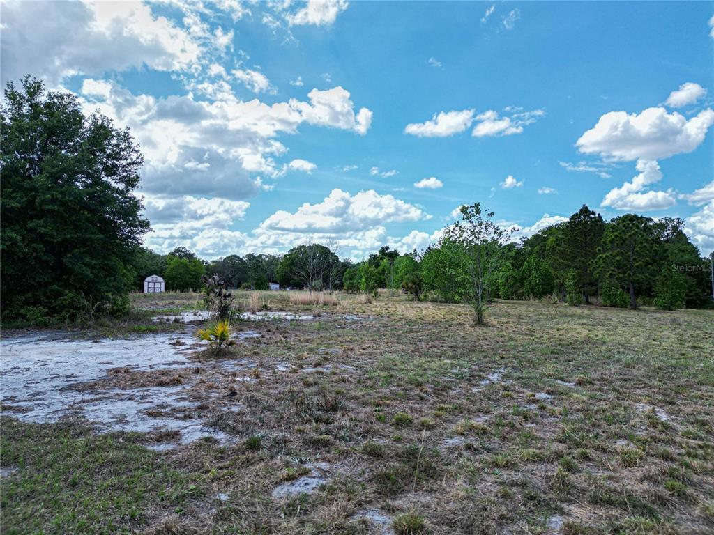 Coronet Road Mulberry, FL 33860 - Photo 8 of 17 a view of a outdoor space