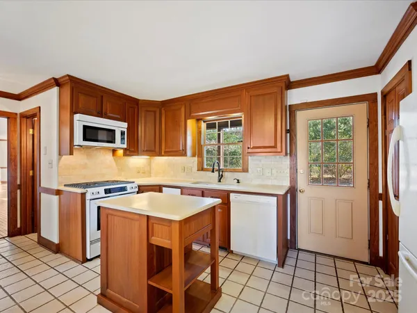 $525,000 | 306 Garrison Drive, Kings Mountain, NC 28086