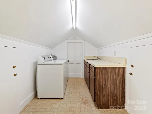 $525,000 | 306 Garrison Drive, Kings Mountain, NC 28086