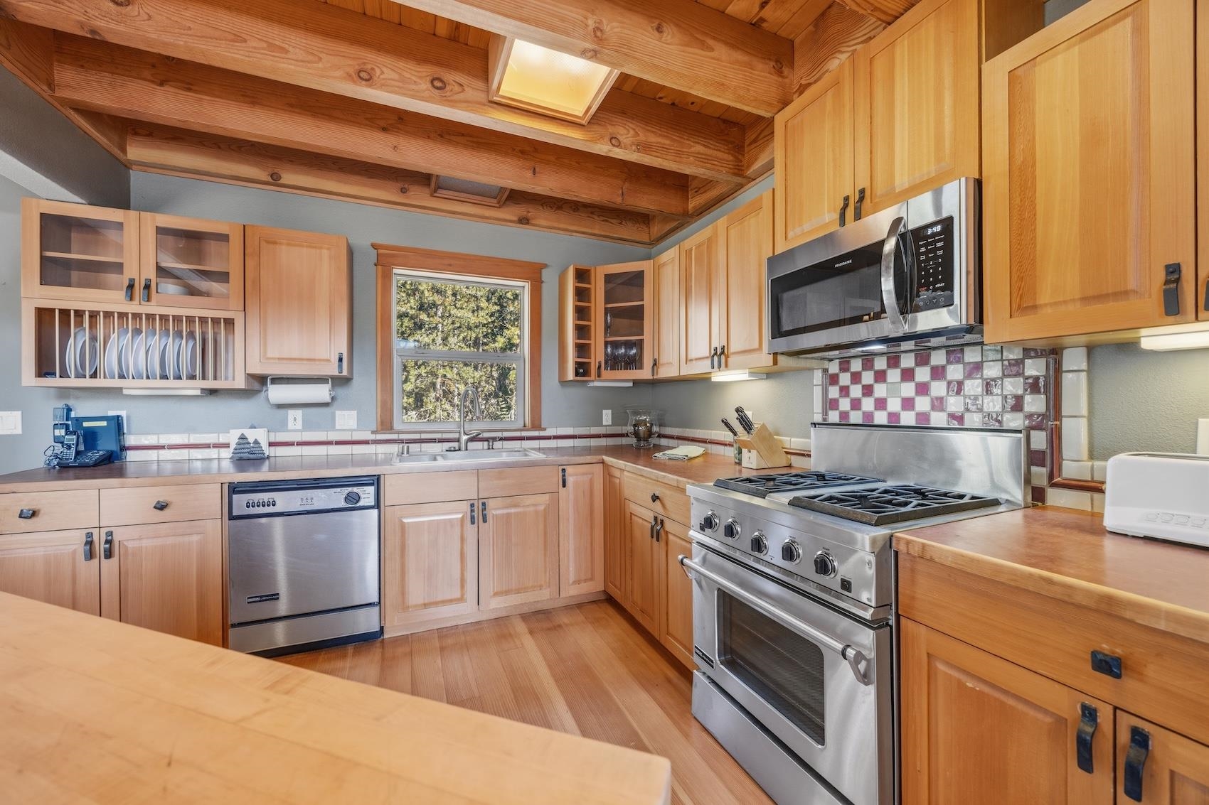 1100 Soda Springs Road Soda Springs, CA 95728 - Photo 6 of 28