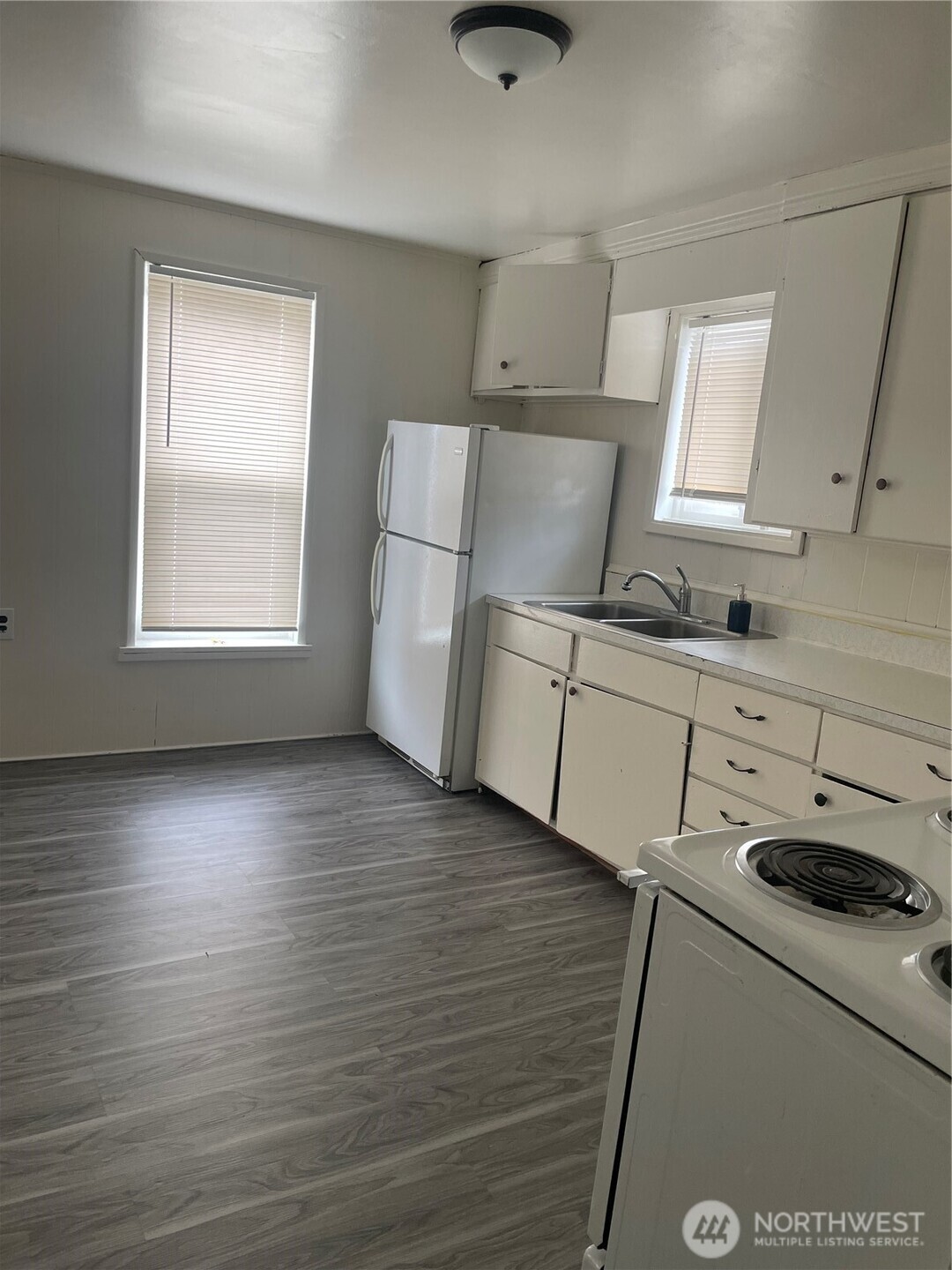 514 West Main Street Elma, WA 98541 - Photo 14 of 28