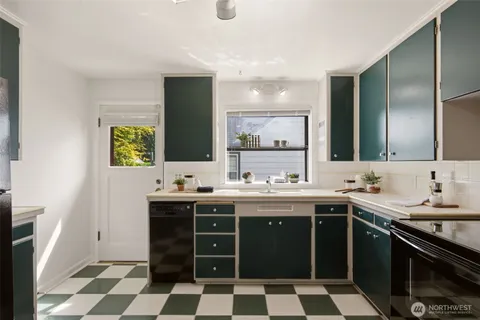 $515,000 | 4813 North 25th Street, Tacoma, WA 98407