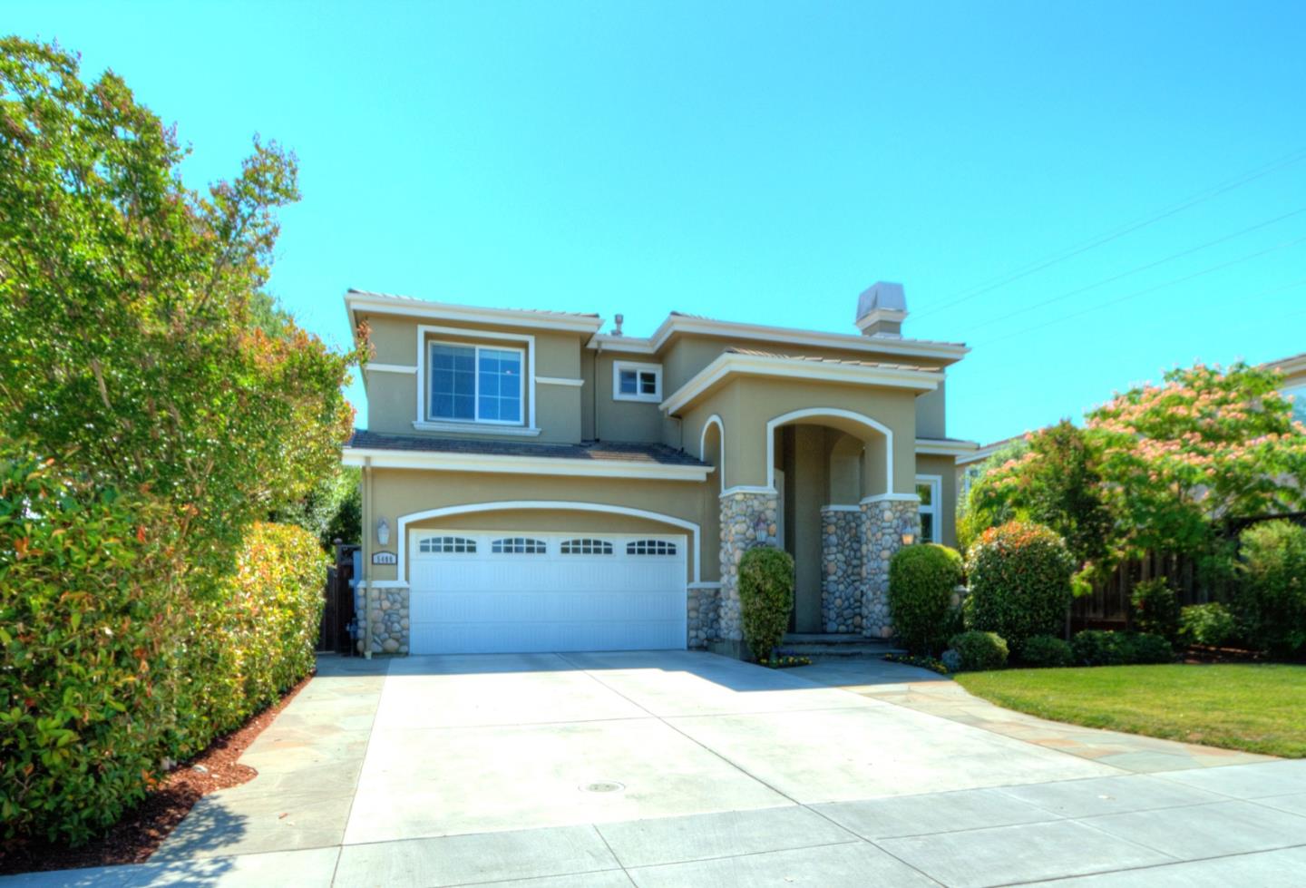 5408 Taft Drive San Jose, CA 95124 - Photo 2 of 26 a front view of a house with garden
