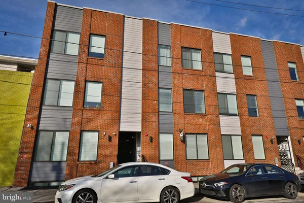 $2,250 | 962 North 8th Street, Unit 8, Philadelphia, PA 19123