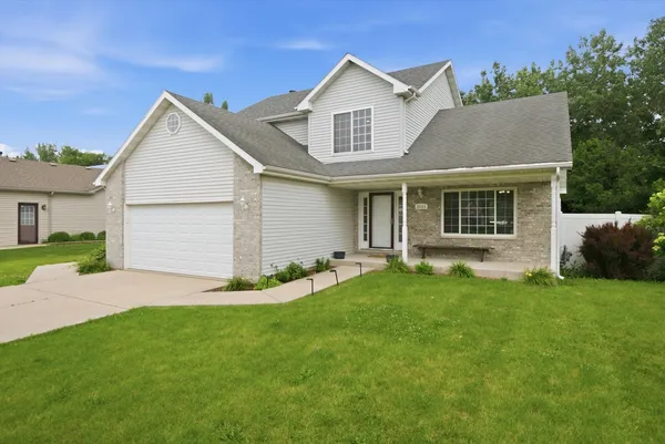 $384,900 | 2555 Cobblestone Court, Morris, IL 60450