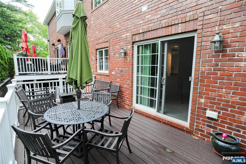 296 Forest Road Fort Lee, NJ 07024 - Photo 23 of 25