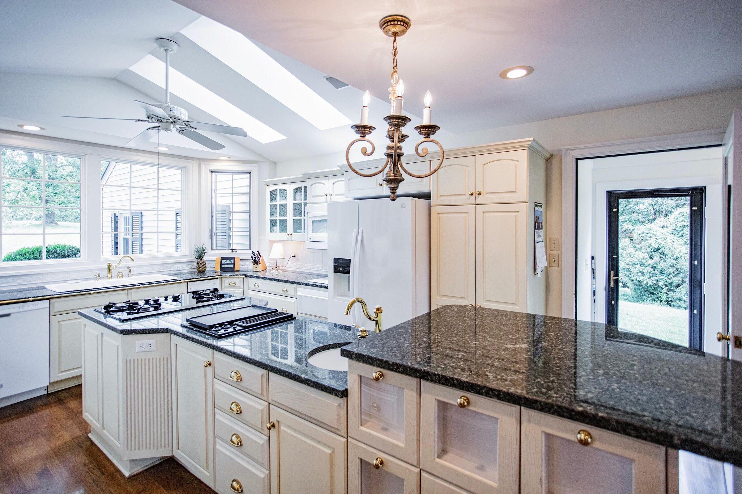1019 Ross Road Lexington, VA 24450 - Photo 20 of 63 20
