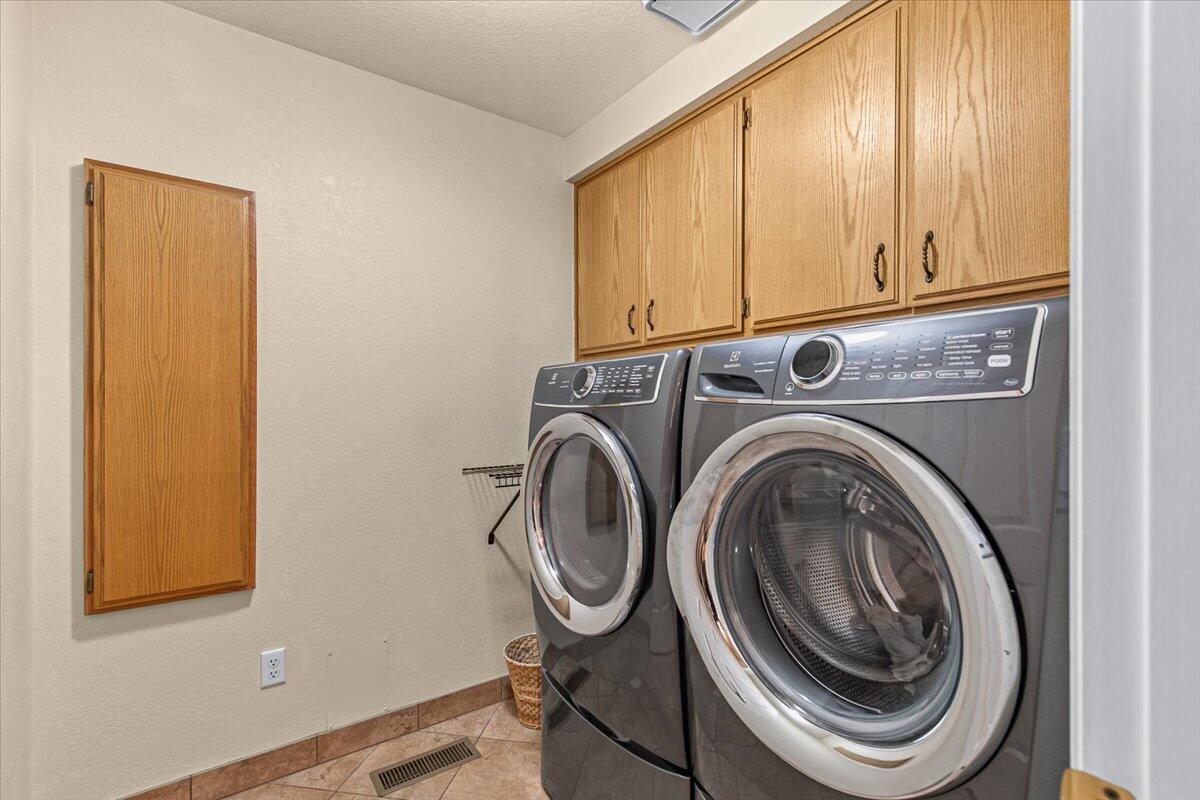 1850 Coker Butte Road Medford, OR 97504 - Photo 25 of 74 28-28