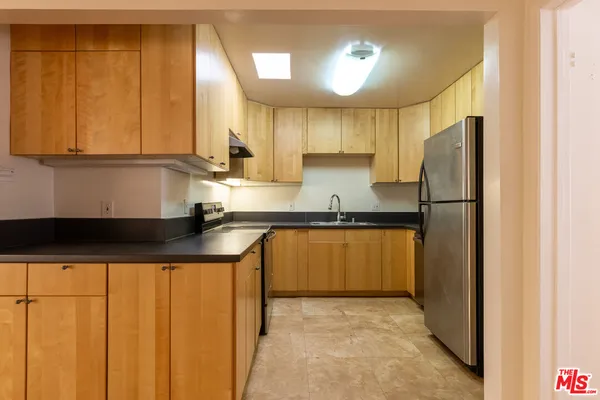 $4,280 | 1033 6th Street, Unit 304, Santa Monica, CA 90403