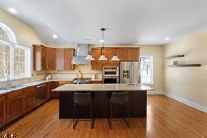 33 Chancellor Way Long Valley, NJ 07853 - Photo 11 of 42