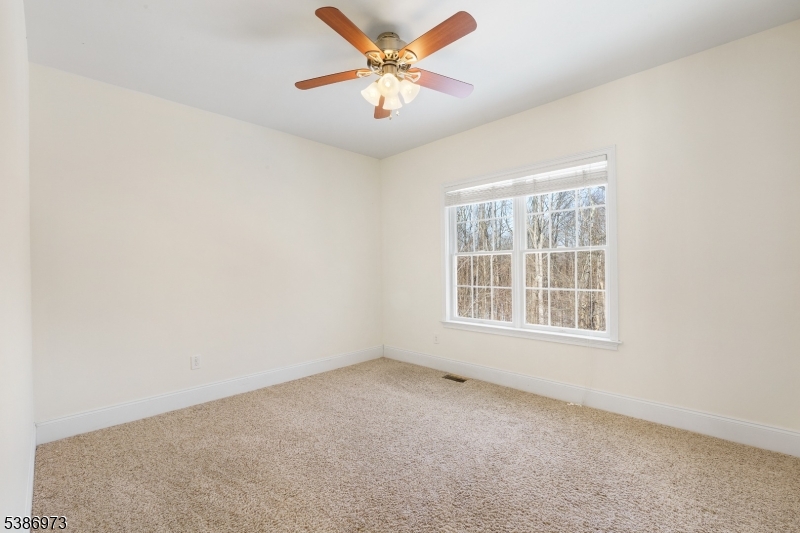 33 Chancellor Way Long Valley, NJ 07853 - Photo 28 of 42