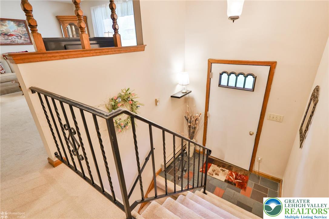 551 Knauss Road Nazareth, PA 18064 - Photo 5 of 48