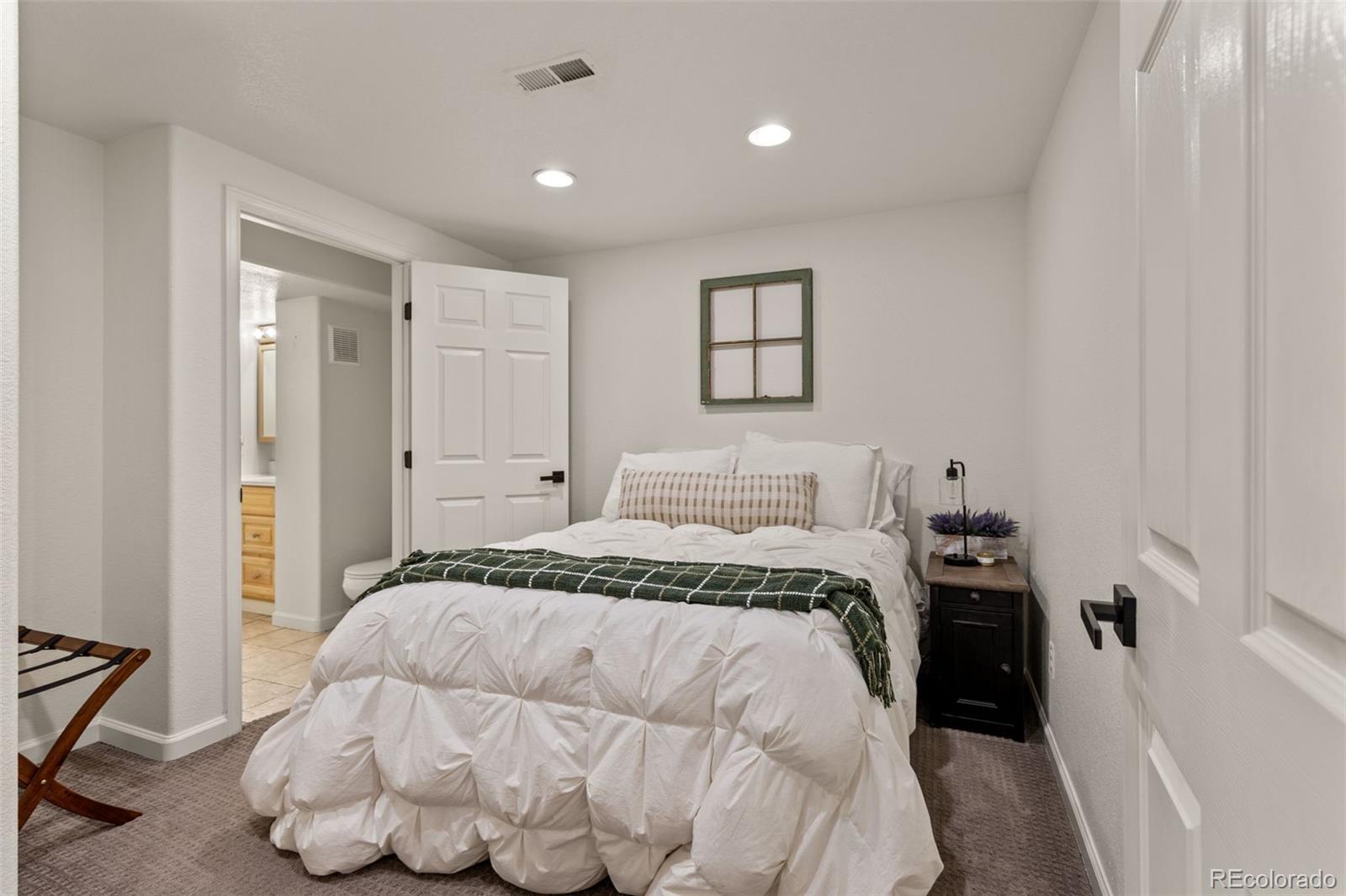 8756 Aberdeen Circle Highlands Ranch, CO 80130 - Photo 29 of 47