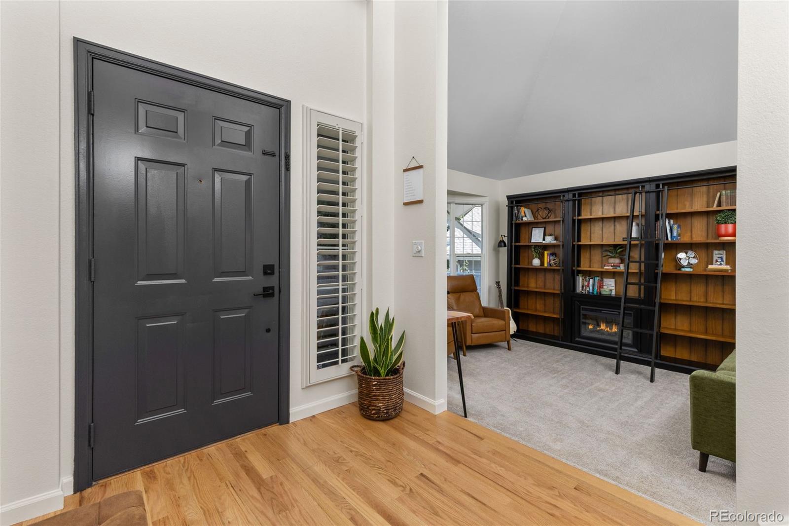 8756 Aberdeen Circle Highlands Ranch, CO 80130 - Photo 4 of 47