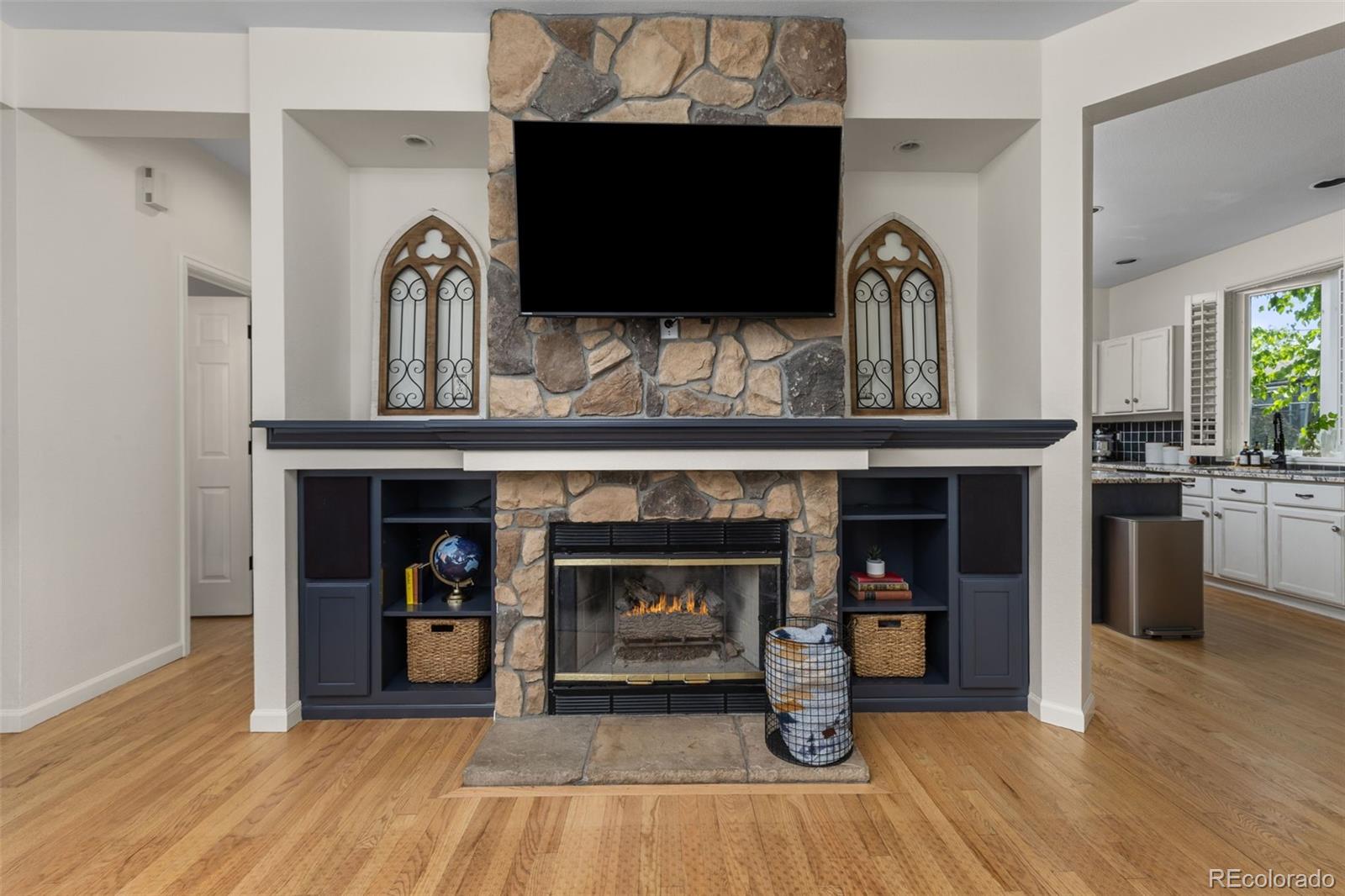 8756 Aberdeen Circle Highlands Ranch, CO 80130 - Photo 7 of 47