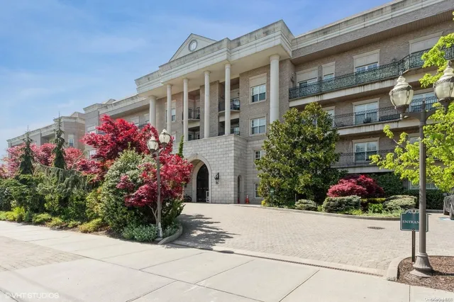 $3,999,000 | 260 Central Avenue, Unit 430, Lawrence, NY 11559