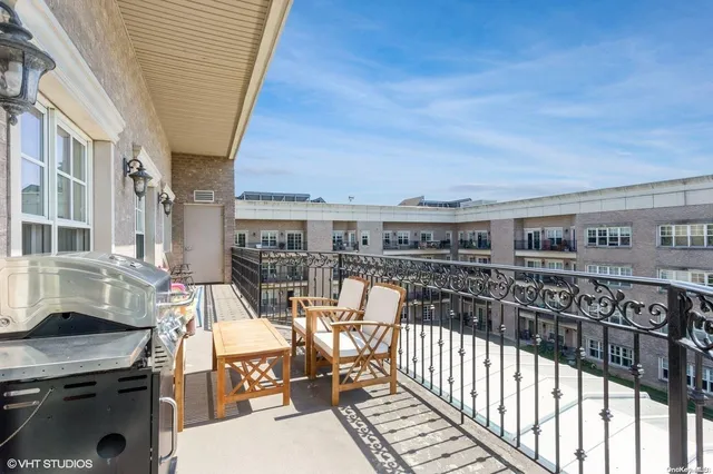 $3,999,000 | 260 Central Avenue, Unit 430, Lawrence, NY 11559