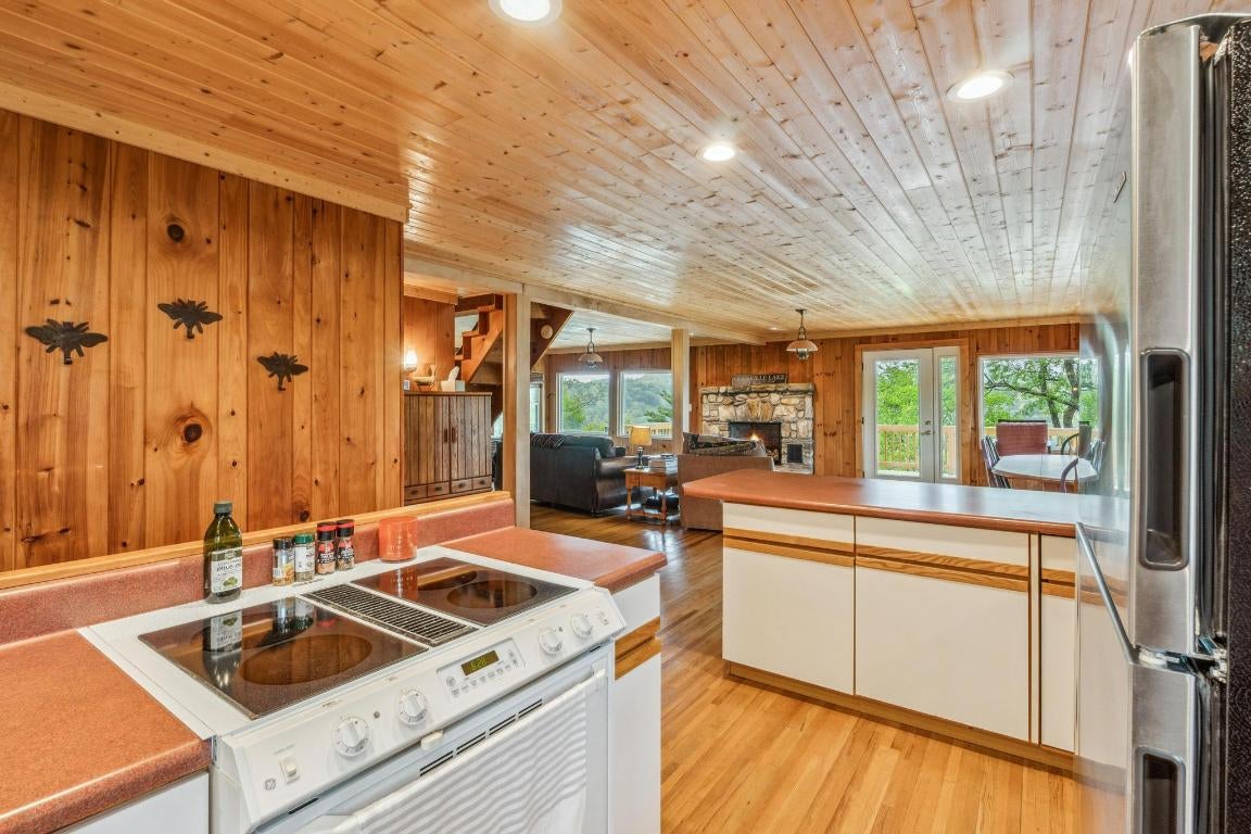 220 Roads End Ridge Cullowhee, NC 28723 - Photo 6 of 64 Gallery Image 6