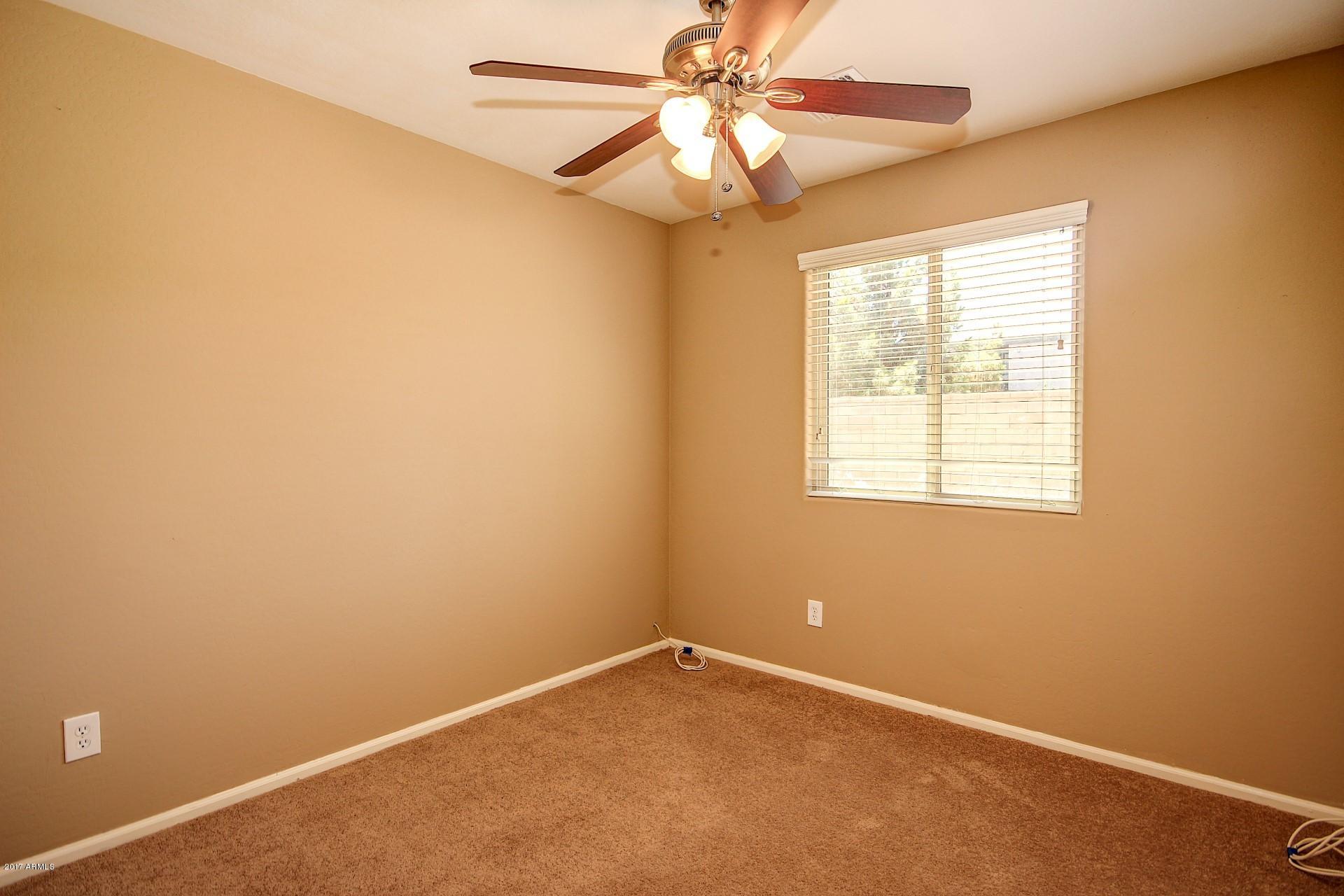 7745 West Giles Road Phoenix, AZ 85035 - Photo 10 of 14 bed 1
