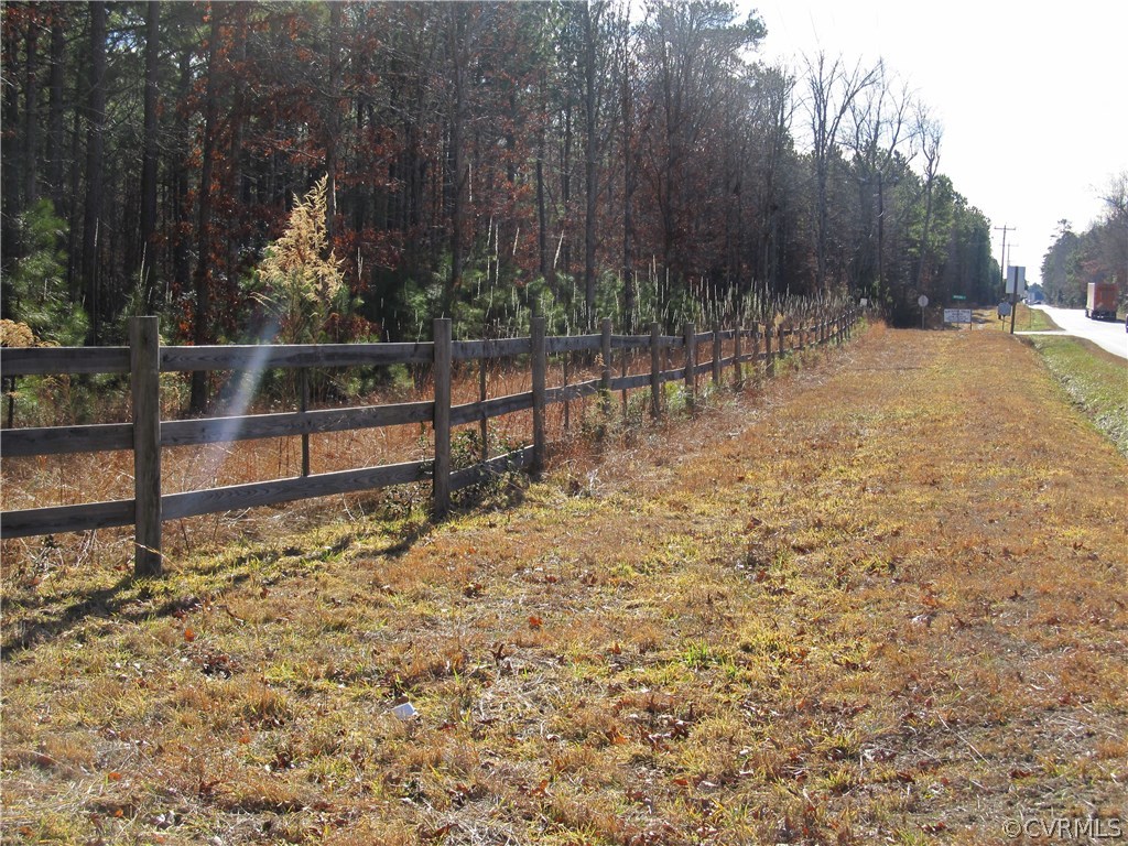24663 King William Road West Point, VA 23181 - Photo 3 of 24 a view of wooden fence