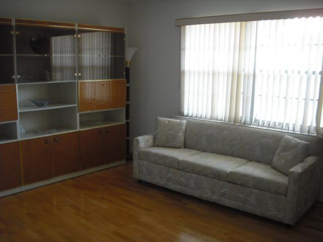 3301 Aruba Way, Unit B2 Coconut Creek, FL 33066 - Photo 8 of 11 Den/Family/Great Room