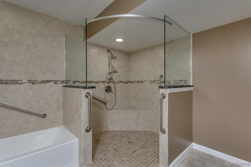 2074 Mapleridge Road Rochester Hills, MI 48309 - Photo 40 of 48