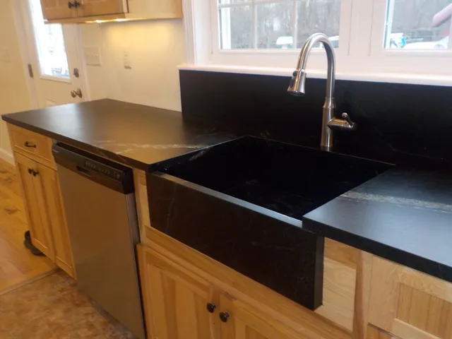 $349,900 | 12 Market Street, Blackstone, MA 01504