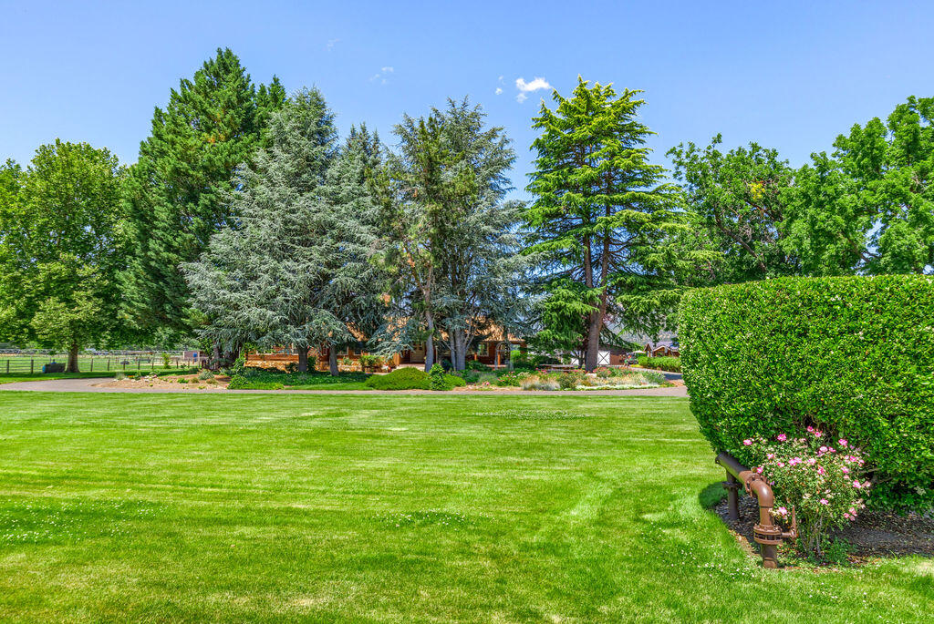 900 Hamilton Road Jacksonville, OR 97530 - Photo 124 of 159 HR(26)