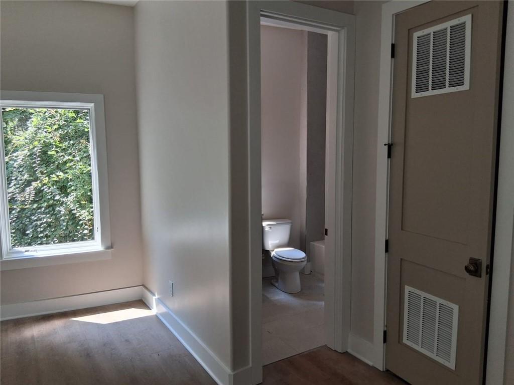 3525 Kingsboro Road Northeast Atlanta, GA 30319 - Photo 6 of 16 Gallery Image 6