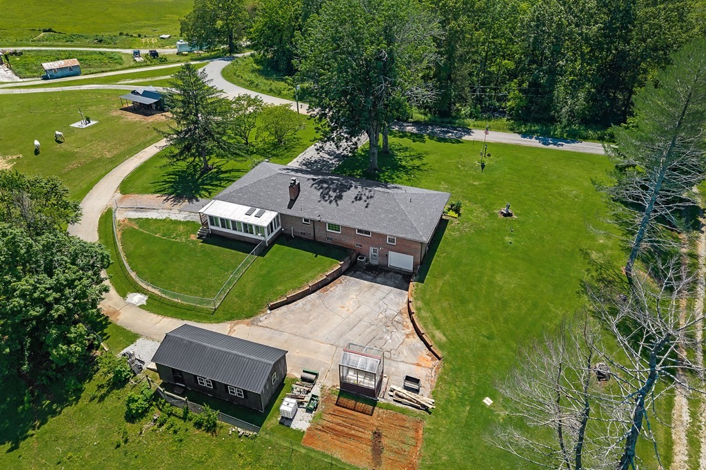 501 Jolley Road Sparta, TN 38583 - Photo 4 of 51 Gallery Image 4
