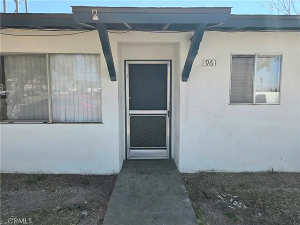 $1,200 | 961 West Kimball Avenue, Hemet, CA 92543