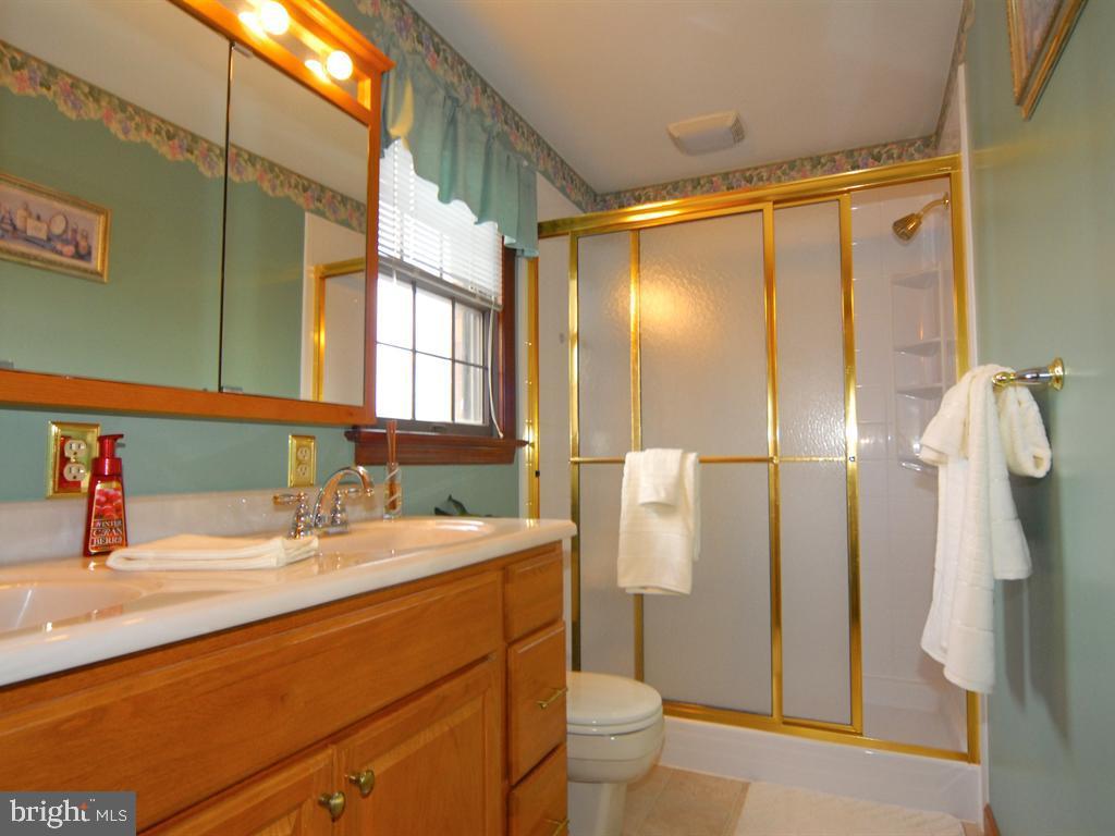 803 Scott Lane Lititz, PA 17543 - Photo 15 of 27