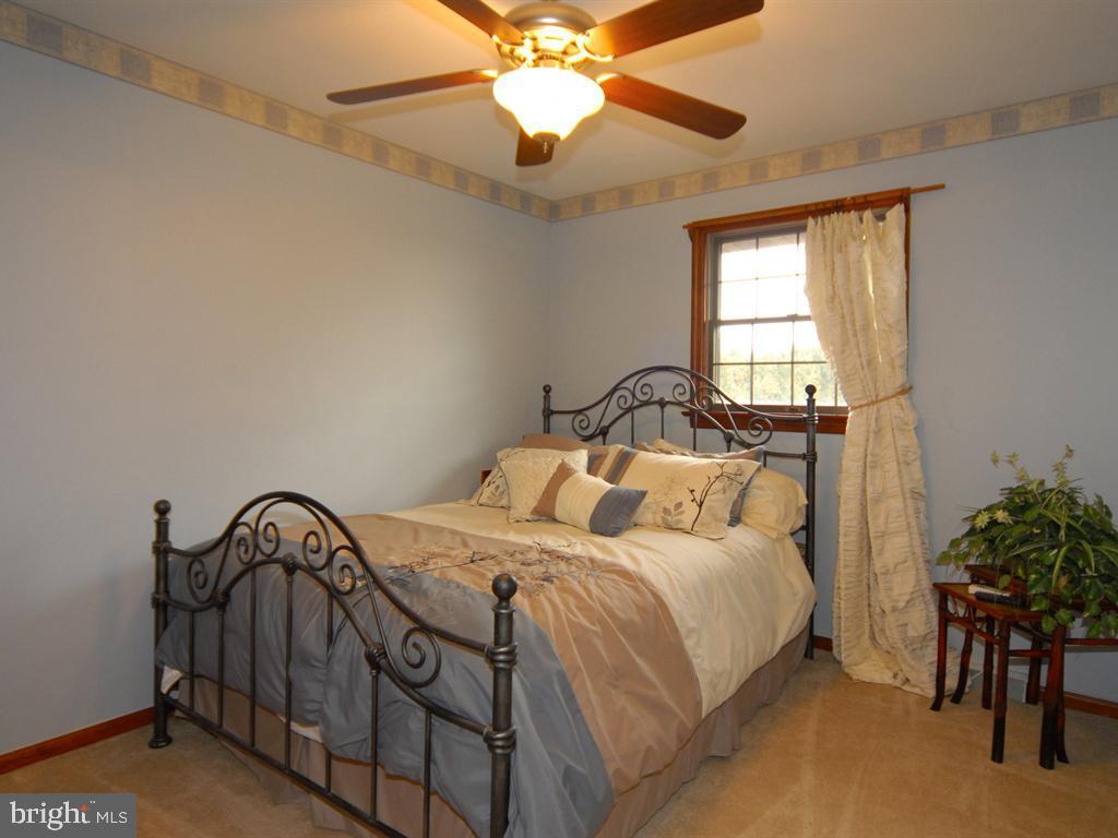 803 Scott Lane Lititz, PA 17543 - Photo 16 of 27