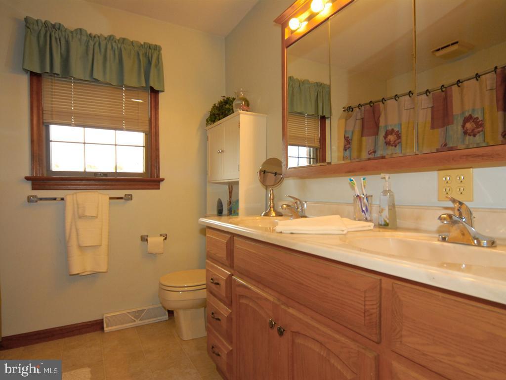 803 Scott Lane Lititz, PA 17543 - Photo 19 of 27