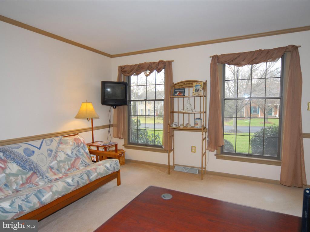 803 Scott Lane Lititz, PA 17543 - Photo 6 of 27